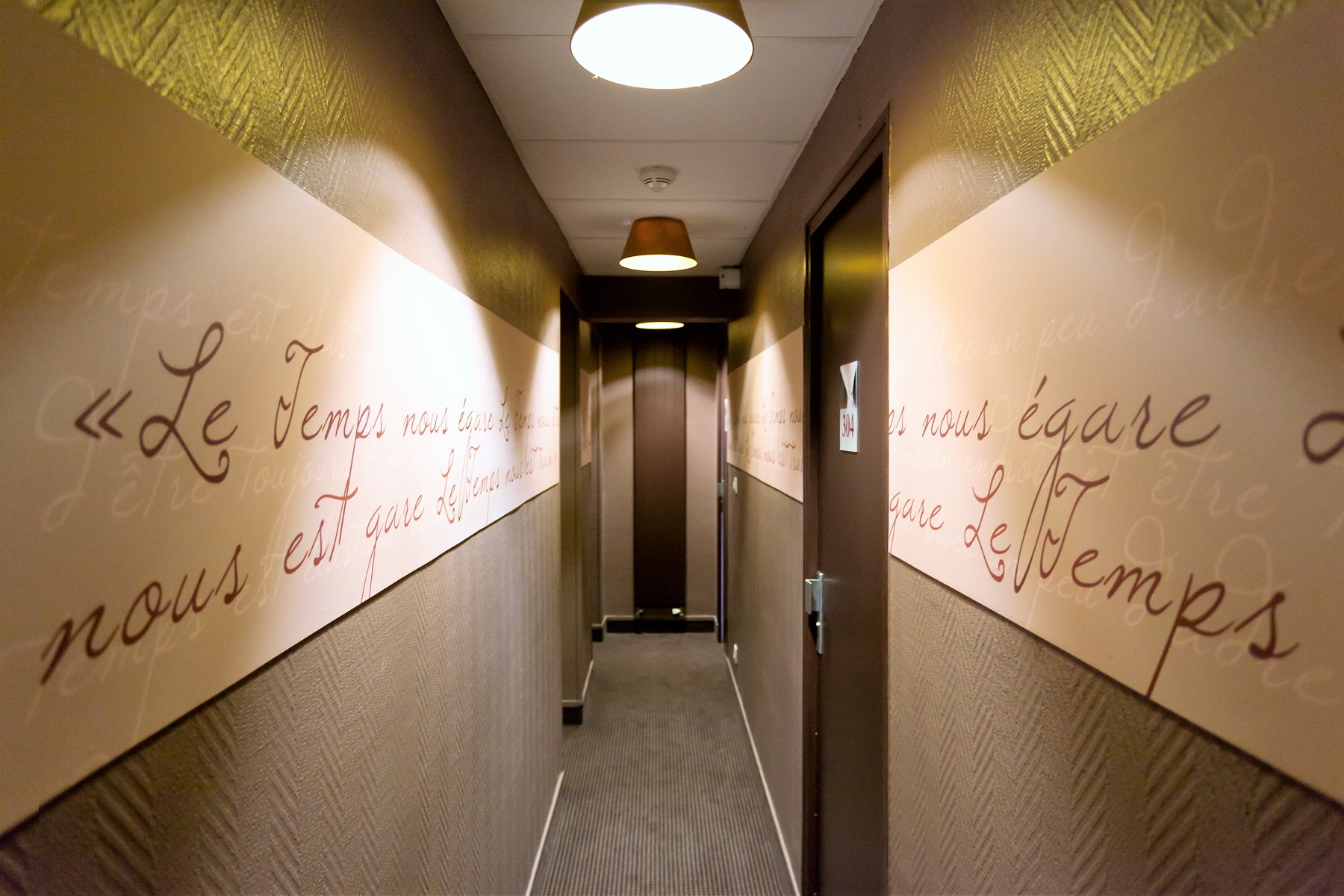 138/Photos/Photos Ariane/Hotel Ariane Montparnasse couloir chambres.jpg